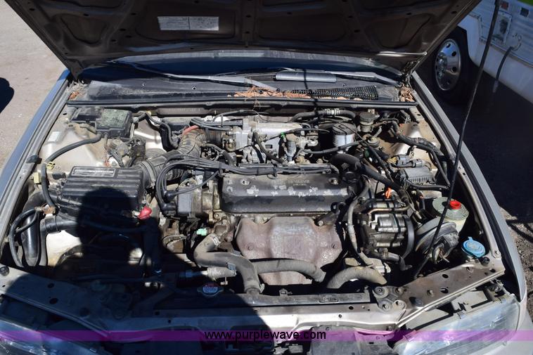image for item E6163 1993 Honda Accord LX