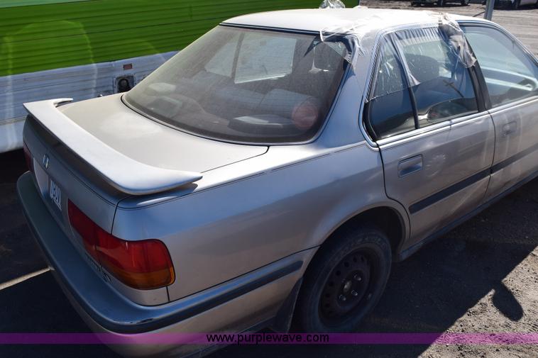 image for item E6163 1993 Honda Accord LX