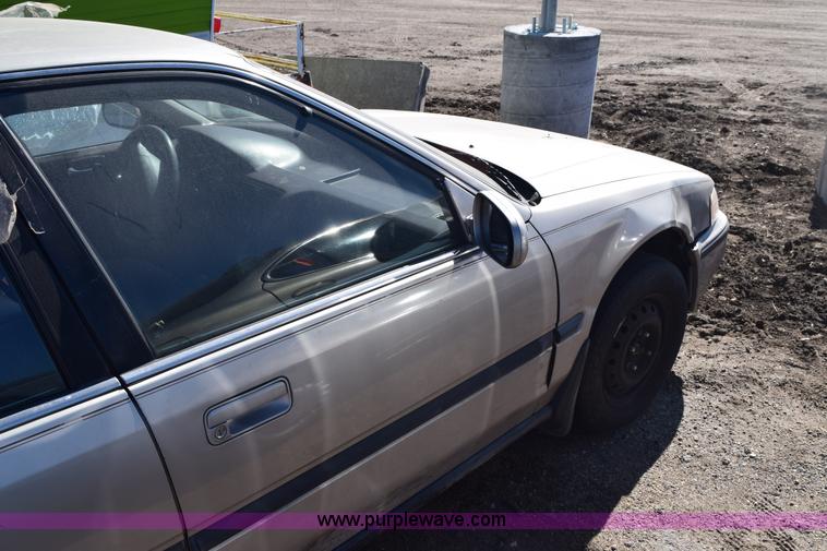 image for item E6163 1993 Honda Accord LX