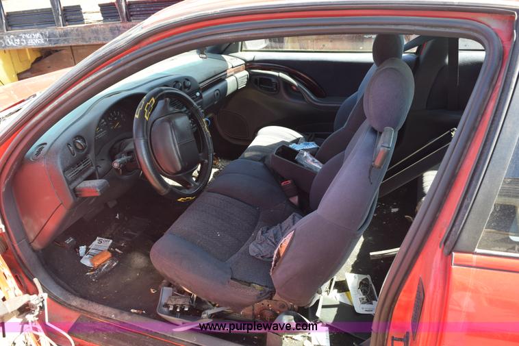 image for item E6166 1998 Chevrolet Monte Carlo LS