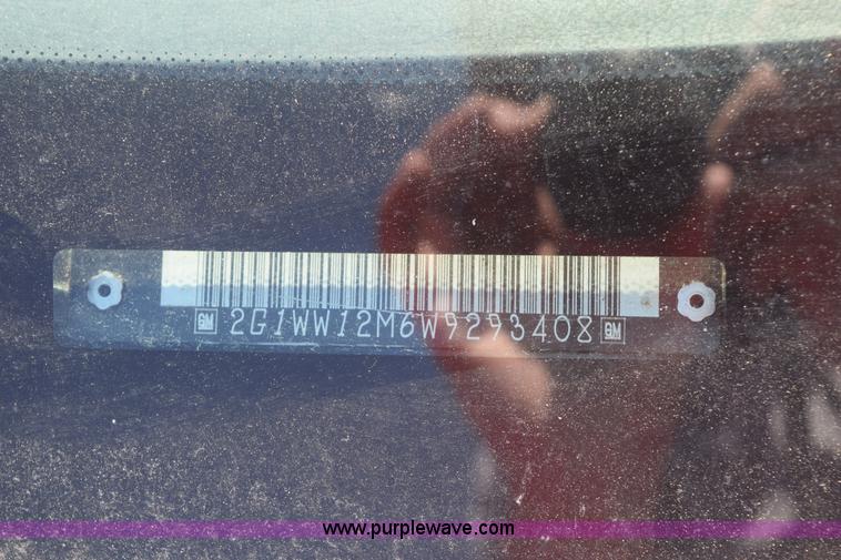 image for item E6166 1998 Chevrolet Monte Carlo LS