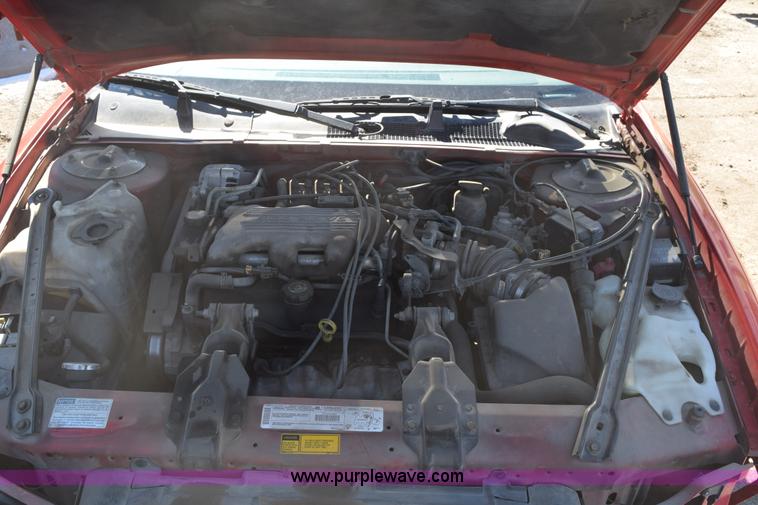 image for item E6166 1998 Chevrolet Monte Carlo LS