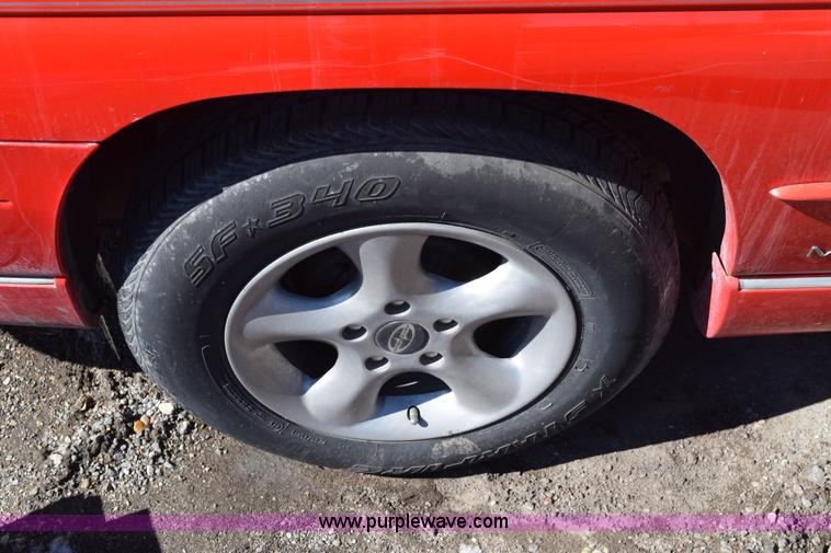 image for item E6166 1998 Chevrolet Monte Carlo LS