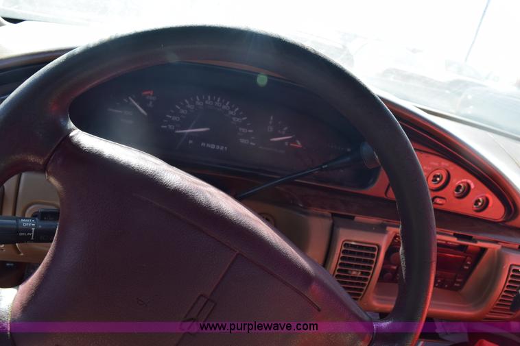 image for item E6167 1994 Oldsmobile Royale