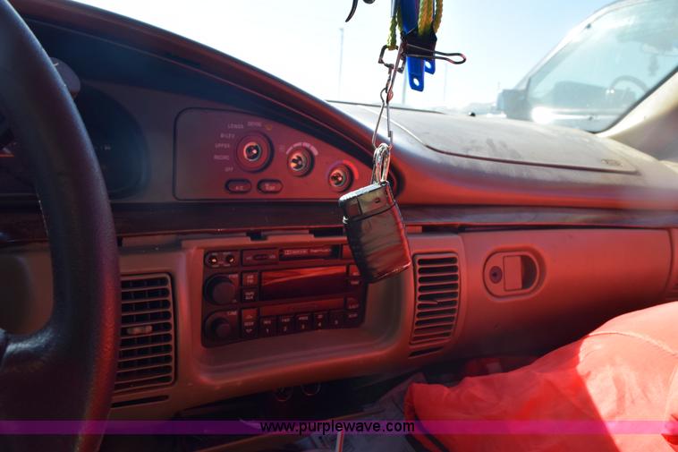 image for item E6167 1994 Oldsmobile Royale