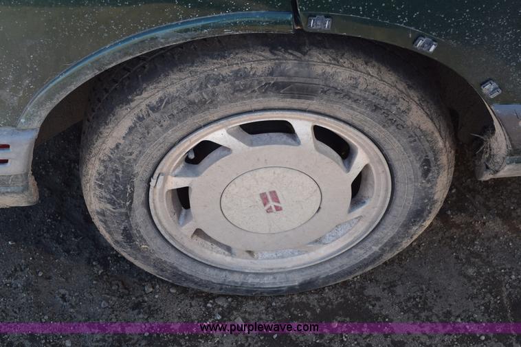 image for item E6167 1994 Oldsmobile Royale
