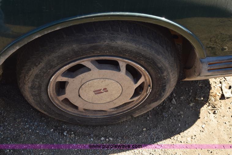 image for item E6167 1994 Oldsmobile Royale