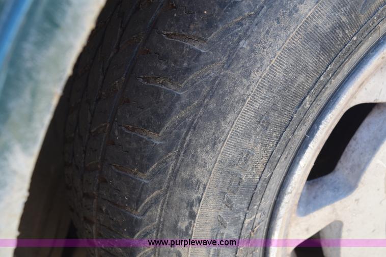 image for item E6167 1994 Oldsmobile Royale