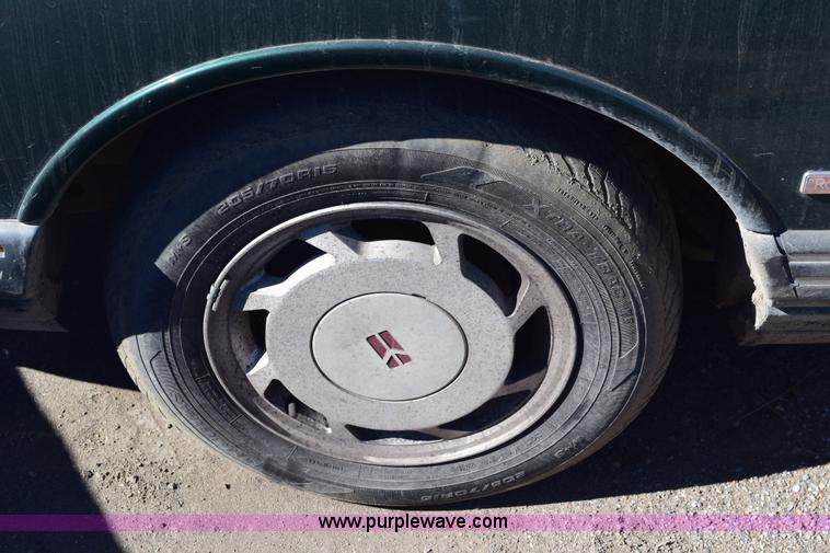 image for item E6167 1994 Oldsmobile Royale