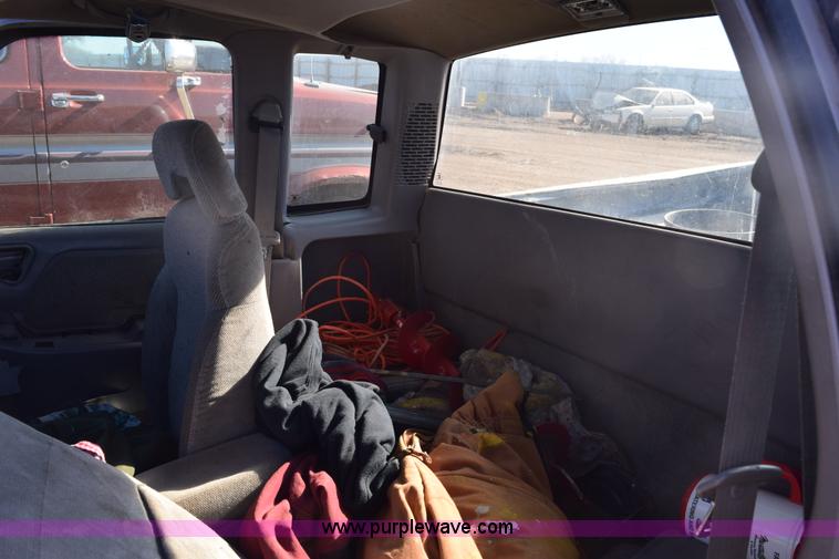 image for item E6168 1995 Chevrolet S10 pickup truck