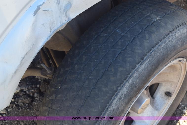 image for item E6168 1995 Chevrolet S10 pickup truck