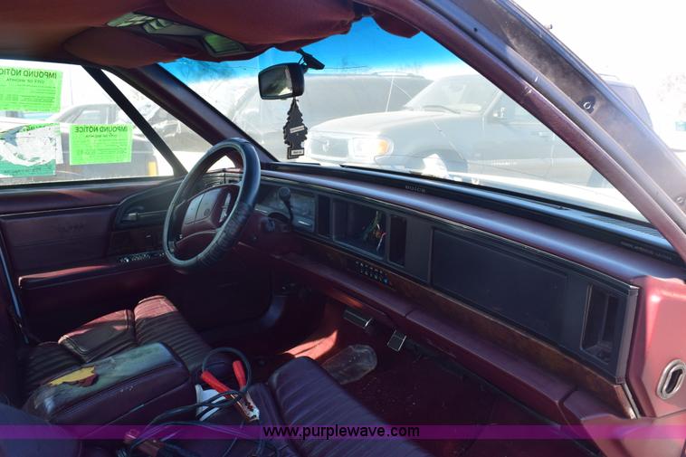 image for item E6169 1994 Buick Park Avenue Ultra