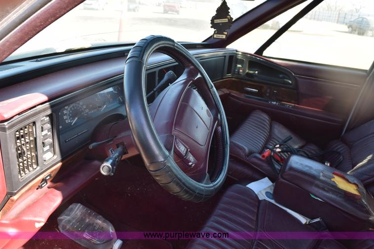 image for item E6169 1994 Buick Park Avenue Ultra