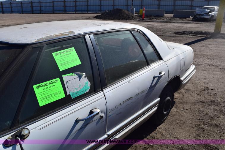 image for item E6169 1994 Buick Park Avenue Ultra