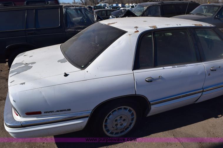 image for item E6169 1994 Buick Park Avenue Ultra