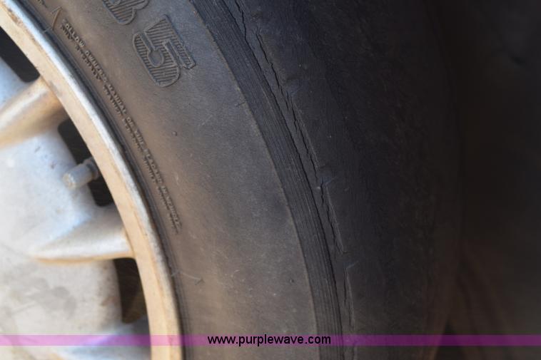 image for item E6169 1994 Buick Park Avenue Ultra