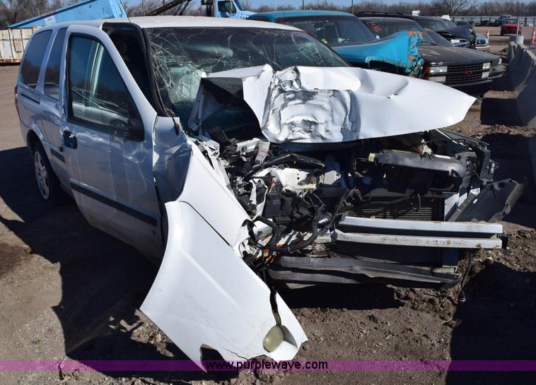 image for item E6170 2006 Chevrolet Uplander EXT LS SUV