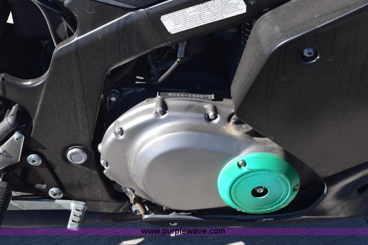 image for item E6171 2006 Suzuki 6s500 motorcycle