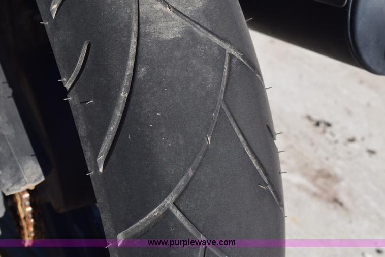 image for item E6171 2006 Suzuki 6s500 motorcycle