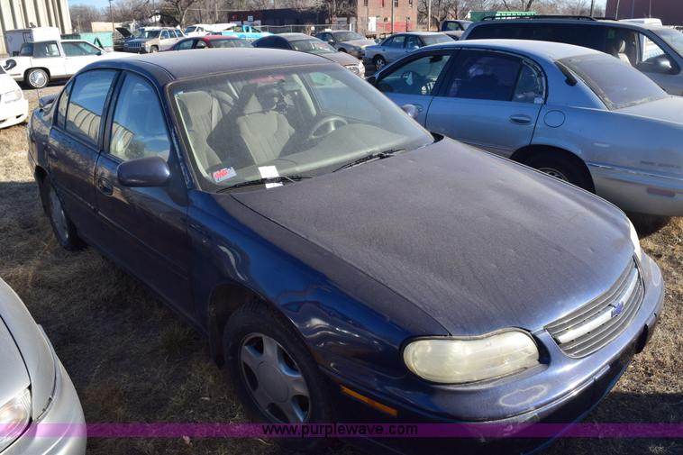 image for item E6173 2000 Chevrolet Malibu LS