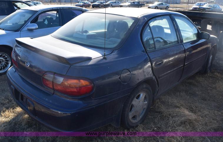 image for item E6173 2000 Chevrolet Malibu LS