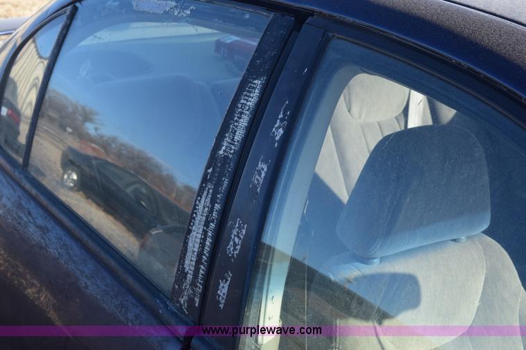 image for item E6173 2000 Chevrolet Malibu LS