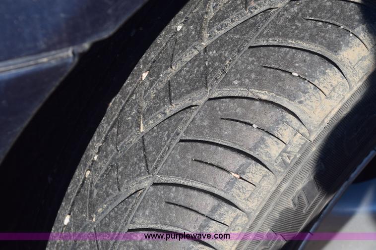 image for item E6173 2000 Chevrolet Malibu LS