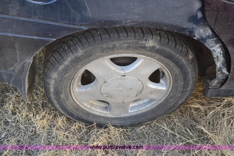 image for item E6173 2000 Chevrolet Malibu LS