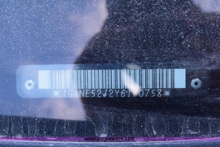 image for item E6173 2000 Chevrolet Malibu LS