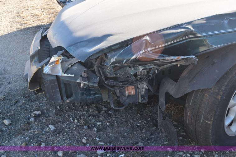 image for item E6174 1995 Ford Thunderbird LX