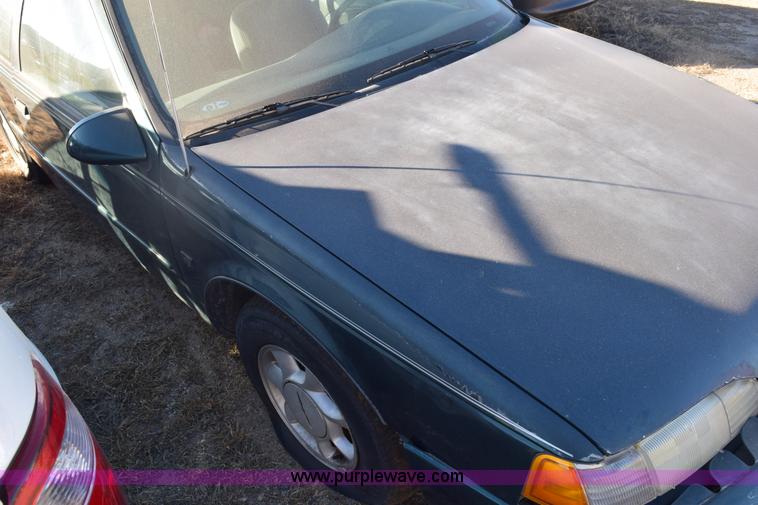 image for item E6174 1995 Ford Thunderbird LX