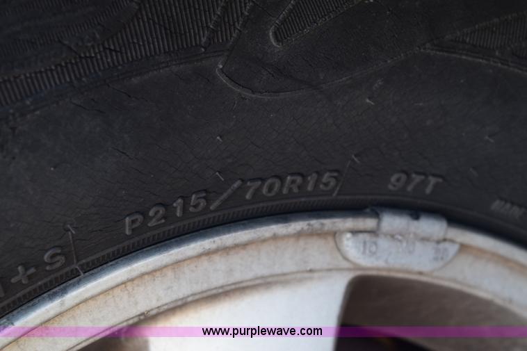 image for item E6174 1995 Ford Thunderbird LX