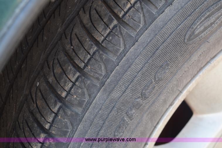 image for item E6174 1995 Ford Thunderbird LX