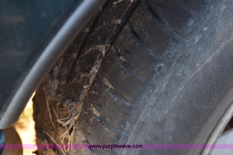 image for item E6174 1995 Ford Thunderbird LX