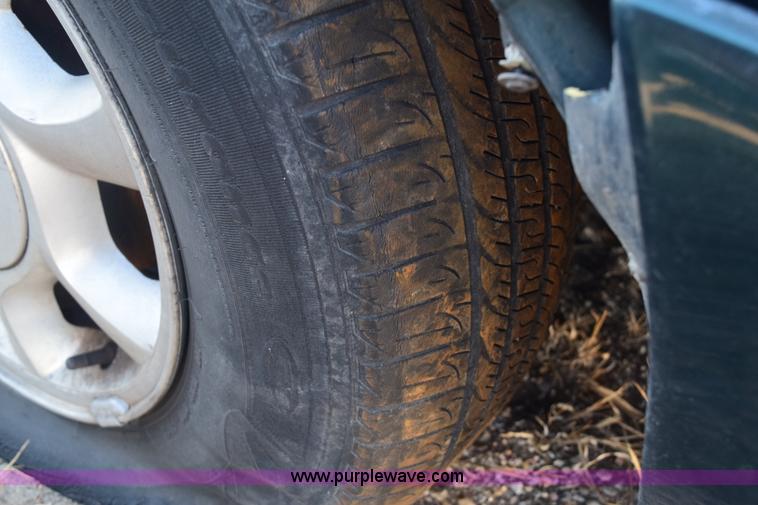 image for item E6174 1995 Ford Thunderbird LX