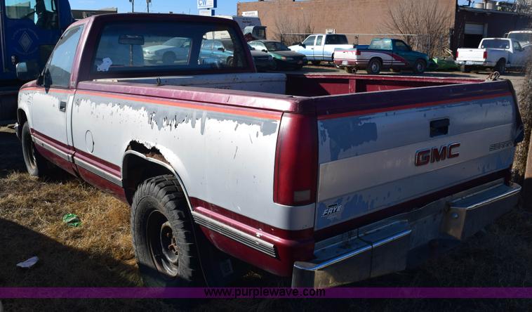 image for item E6175 1988 GMC Sierra 1500 pickup truck