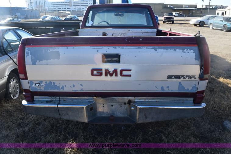 image for item E6175 1988 GMC Sierra 1500 pickup truck