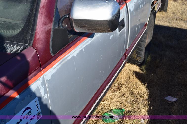 image for item E6175 1988 GMC Sierra 1500 pickup truck