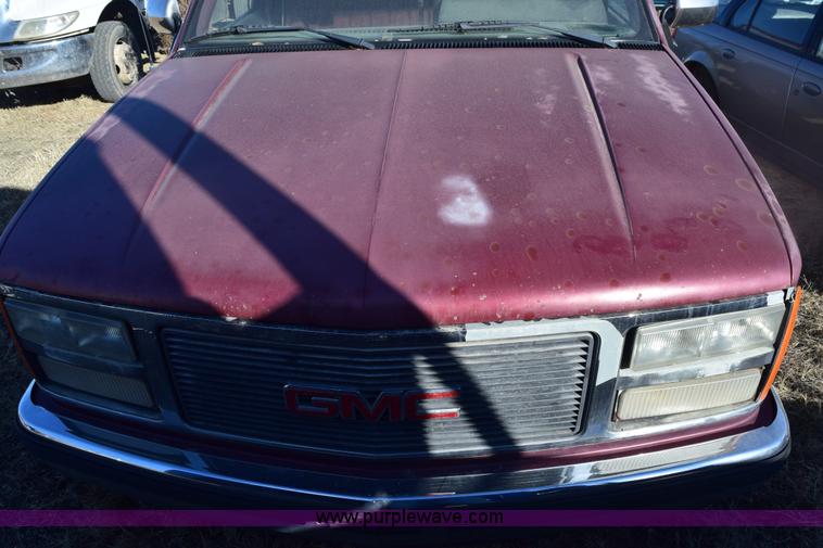 image for item E6175 1988 GMC Sierra 1500 pickup truck