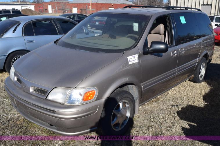 image for item E6176 1998 Oldsmobile Silhouette Extended van