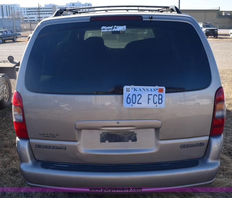 image for item E6176 1998 Oldsmobile Silhouette Extended van