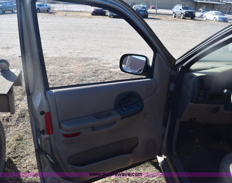 image for item E6176 1998 Oldsmobile Silhouette Extended van