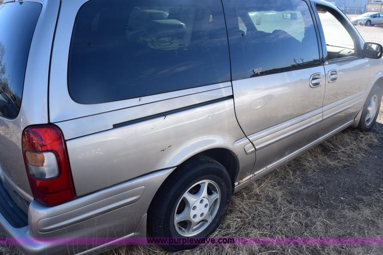 image for item E6176 1998 Oldsmobile Silhouette Extended van