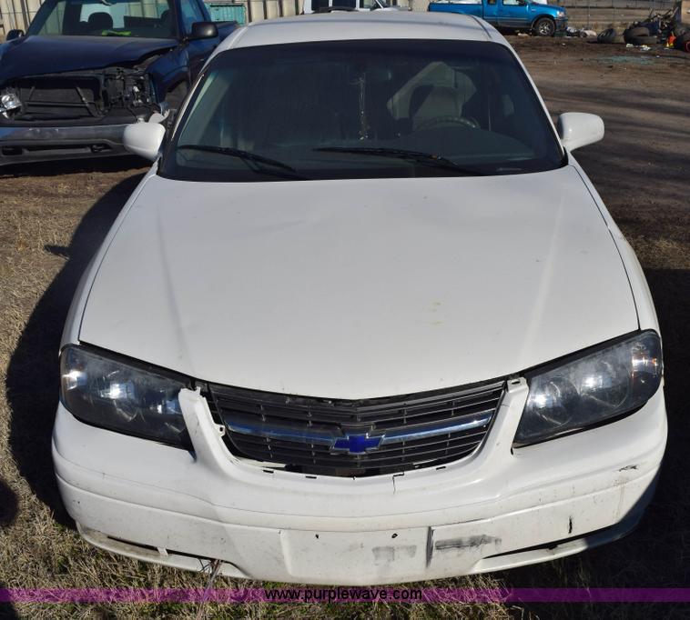 image for item E6177 2004 Chevrolet Impala