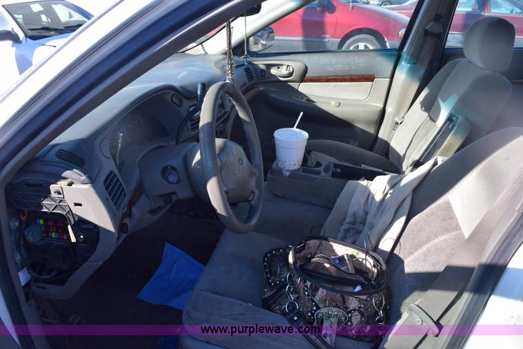 image for item E6177 2004 Chevrolet Impala