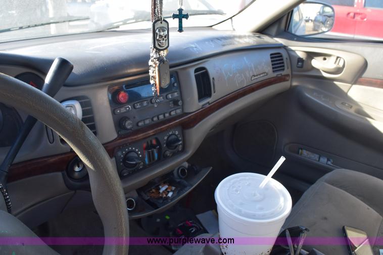 image for item E6177 2004 Chevrolet Impala