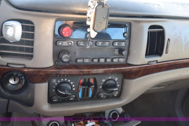 image for item E6177 2004 Chevrolet Impala