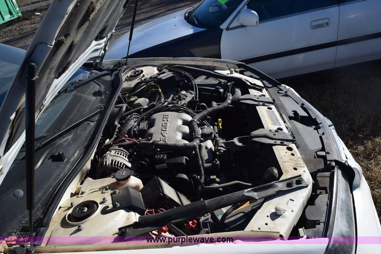 image for item E6177 2004 Chevrolet Impala