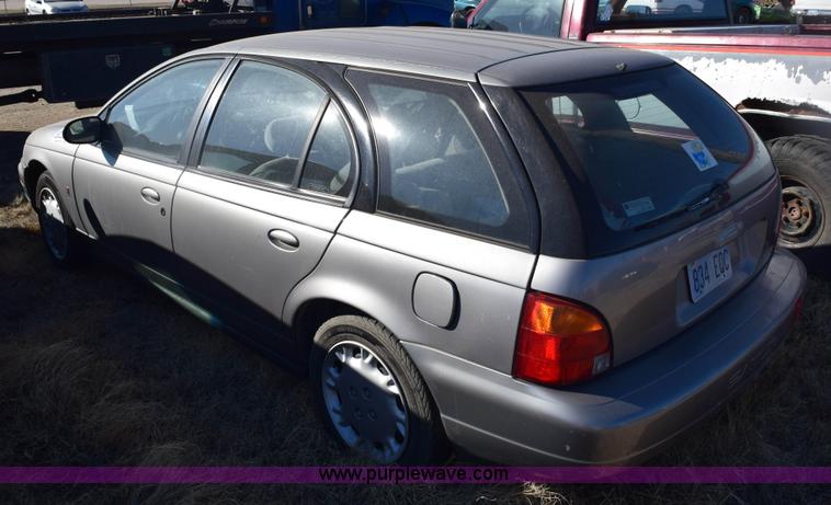 image for item E6179 1997 Saturn SW2