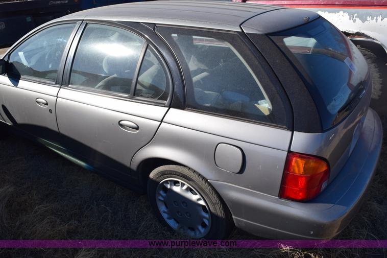 image for item E6179 1997 Saturn SW2